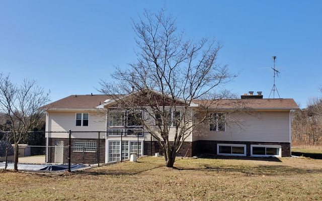 1441 N Wozniak Road, Michigan City, IN 46360