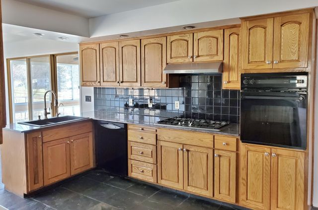 1441 N Wozniak Road, Michigan City, IN 46360