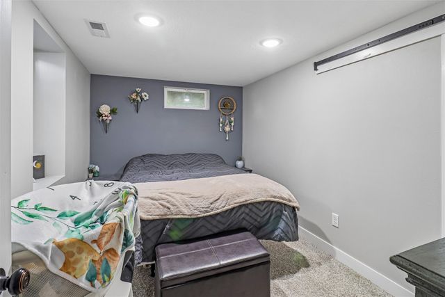 601 1st Street E, Altoona, IA 50009