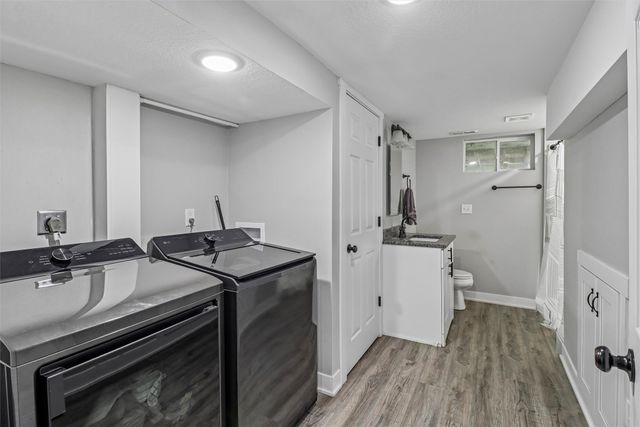 601 1st Street E, Altoona, IA 50009