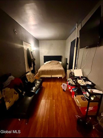 813 Francis Avenue, Schenectady, NY 12303