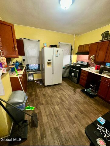 813 Francis Avenue, Schenectady, NY 12303