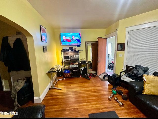 813 Francis Avenue, Schenectady, NY 12303