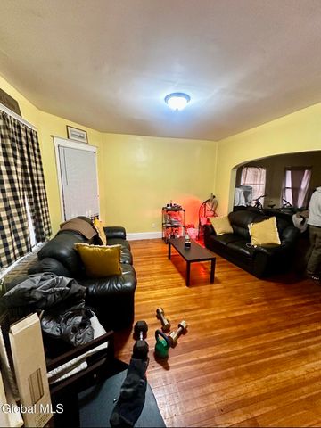 813 Francis Avenue, Schenectady, NY 12303