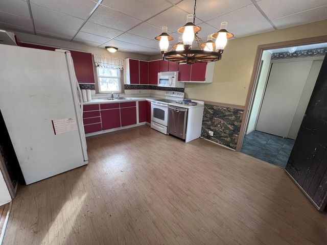 N3641 BALLARD ROAD, Waupaca, WI 54981