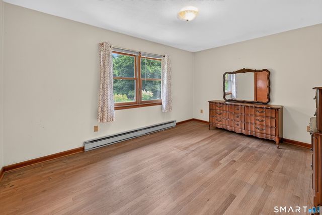 124 Judith Lane, Waterbury, CT 06704