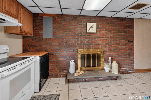 124 Judith Lane, Waterbury, CT 06704