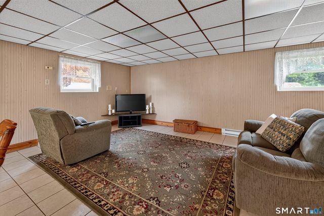 124 Judith Lane, Waterbury, CT 06704