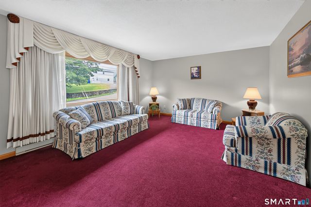 124 Judith Lane, Waterbury, CT 06704