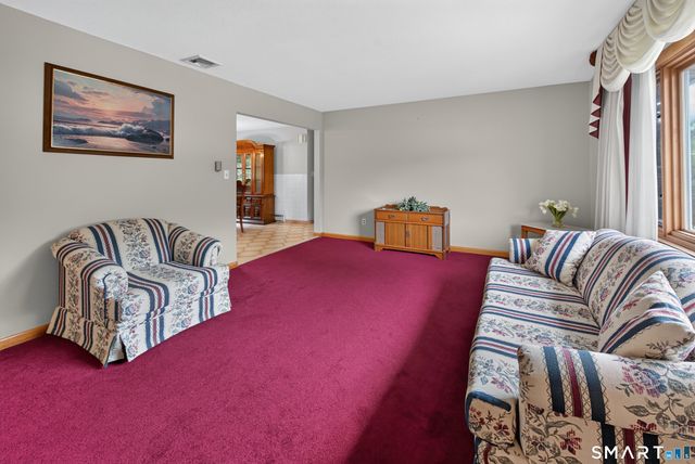 124 Judith Lane, Waterbury, CT 06704