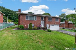 124 Judith Lane, Waterbury, CT 06704