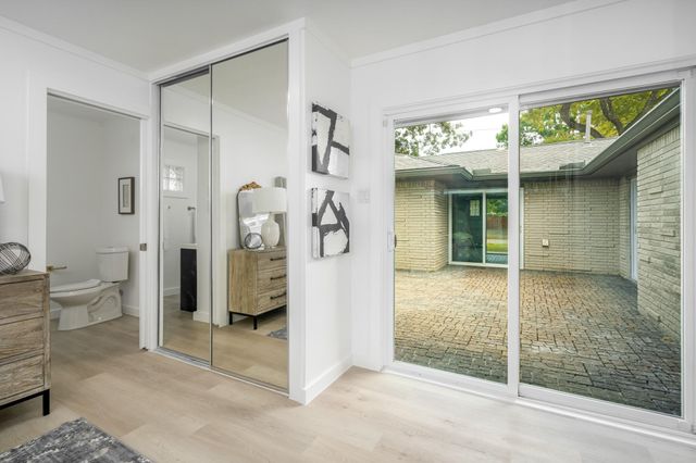 1703 Droxford Drive, Houston, TX 77008
