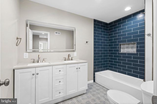 2126 PIERCE ST, Philadelphia, PA 19145