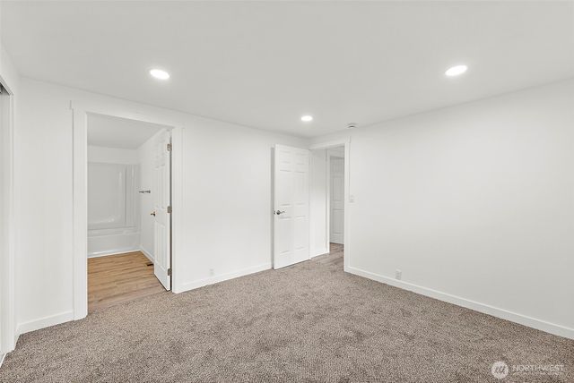 21 E North Lake Drive, Shelton, WA 98584