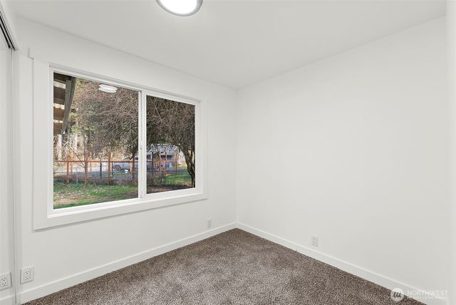 21 E North Lake Drive, Shelton, WA 98584