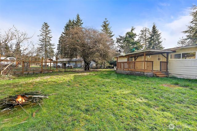 21 E North Lake Drive, Shelton, WA 98584