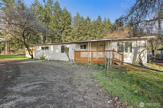21 E North Lake Drive, Shelton, WA 98584