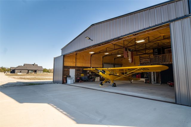 375 Wolf Front Road, Van Alstyne, TX 75495