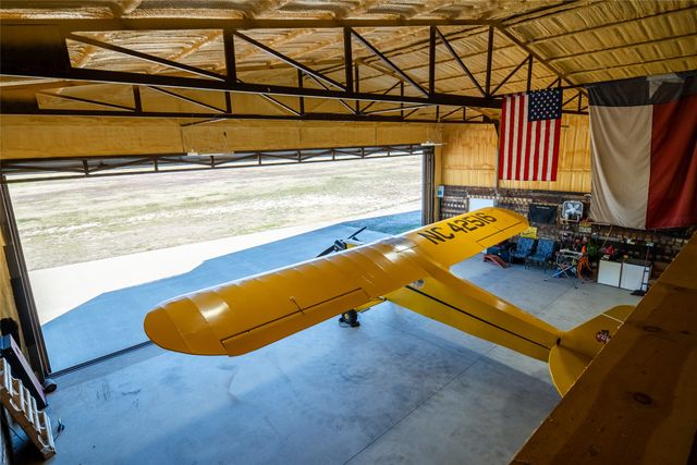 375 Wolf Front Road, Van Alstyne, TX 75495