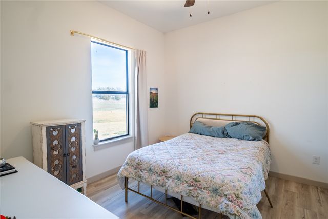 375 Wolf Front Road, Van Alstyne, TX 75495