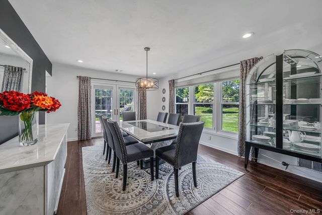 86 Hamlet Drive, Commack, NY 11725