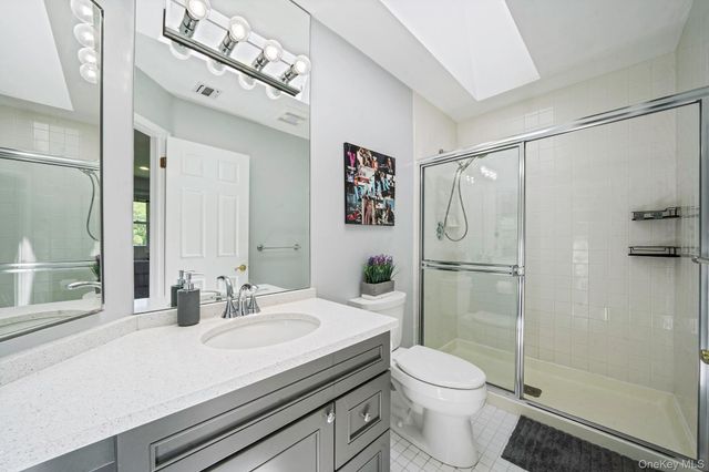 86 Hamlet Drive, Commack, NY 11725