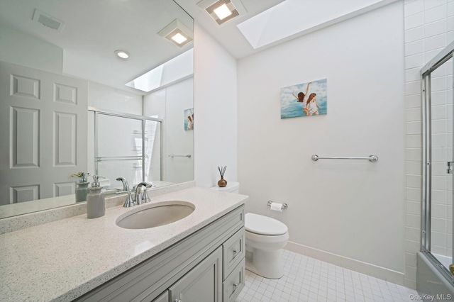 86 Hamlet Drive, Commack, NY 11725