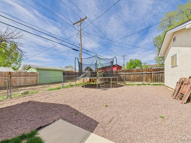 2006 E 14th St, Pueblo, CO 81001