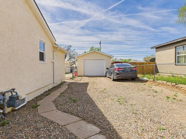 2006 E 14th St, Pueblo, CO 81001