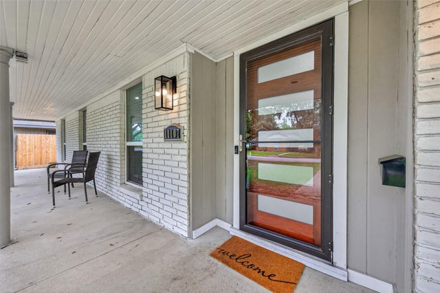 11107 Cedarhurst Drive, Houston, TX 77096