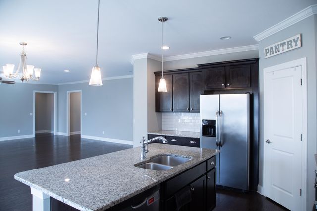 565 Lakeshore Cove Drive, Fort Oglethorpe, GA 30742