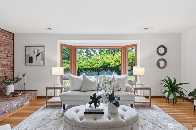 2503 125th Avenue NE, Bellevue, WA 98005