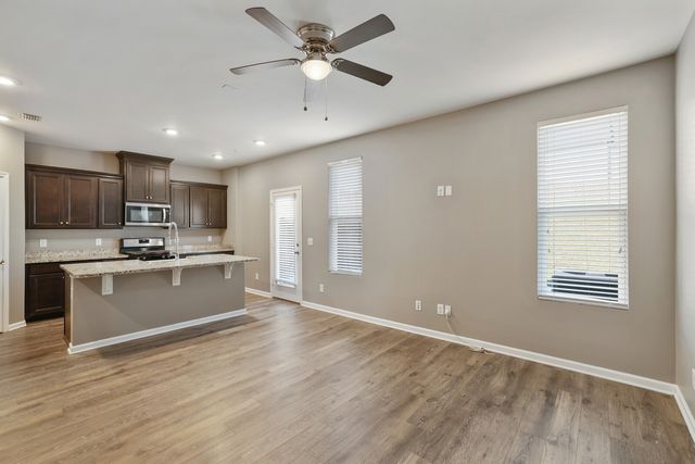 742 Tennypark Ln, Mount Juliet, TN 37122