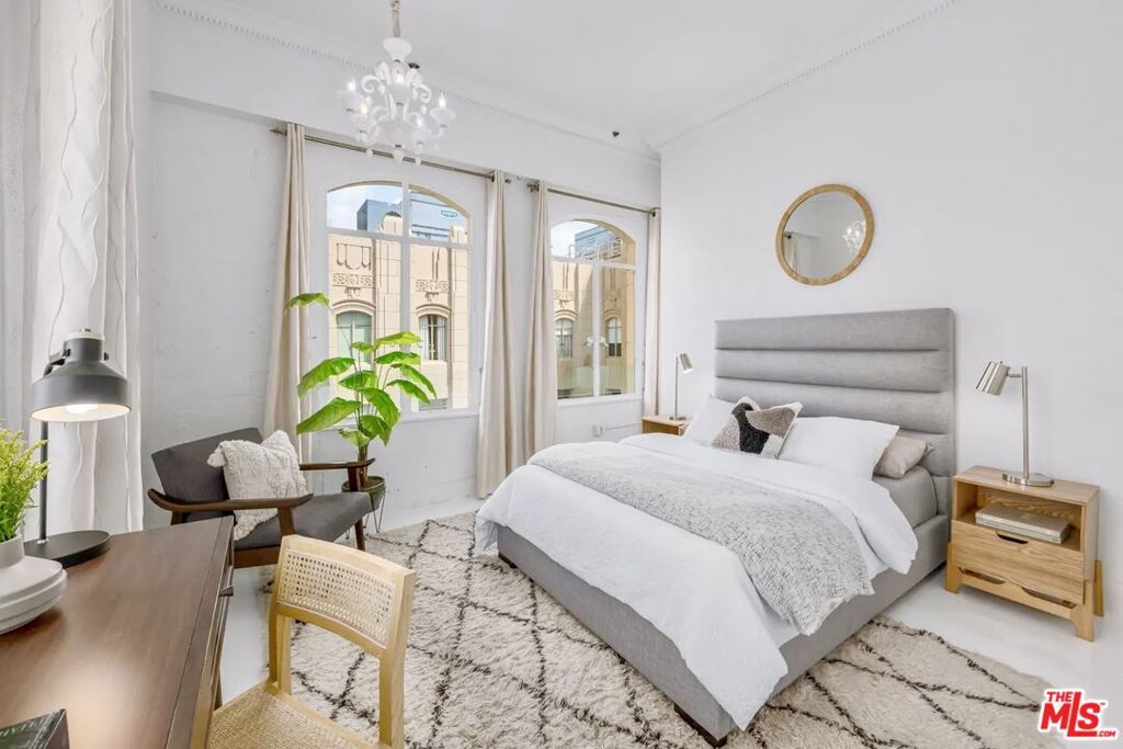 Image 17 of property listing at 6253 Hollywood Boulevard 1202, Los Angeles, CA 90028