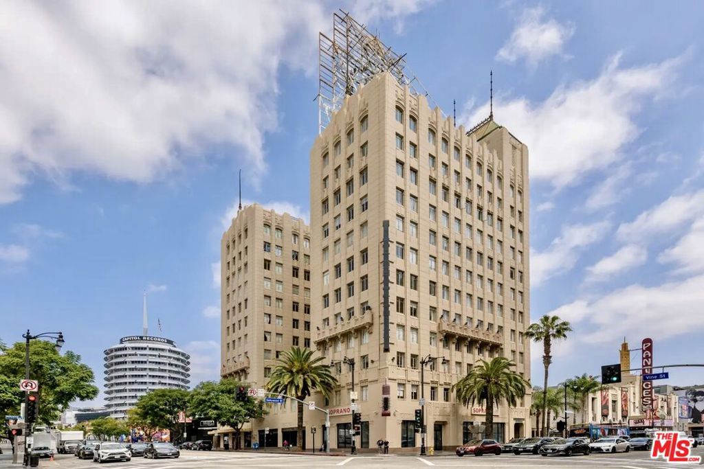 Image 2 of property listing at 6253 Hollywood Boulevard 1202, Los Angeles, CA 90028