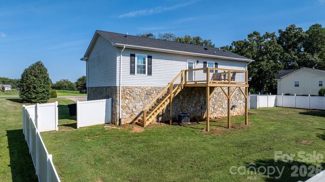 4889 Carpenter Road, Granite Falls, NC 28630