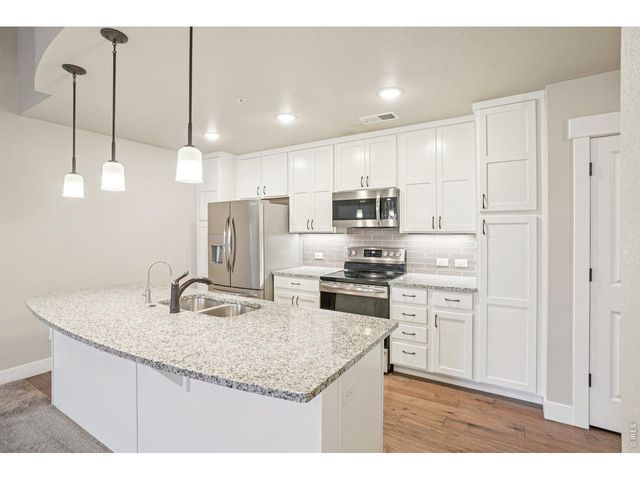 4612 Hahns Peak Dr 15-308, Loveland, CO 80538