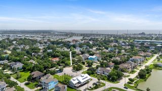 715 Clear Lake Road, Clear Lake Shores, TX 77565