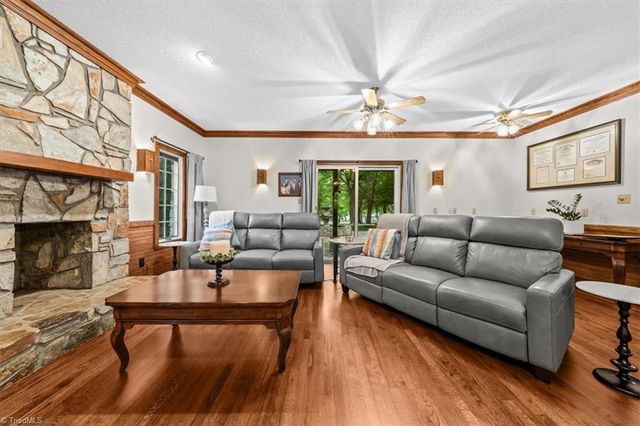 7501 Oak Valley Lane, Browns Summit, NC 27214