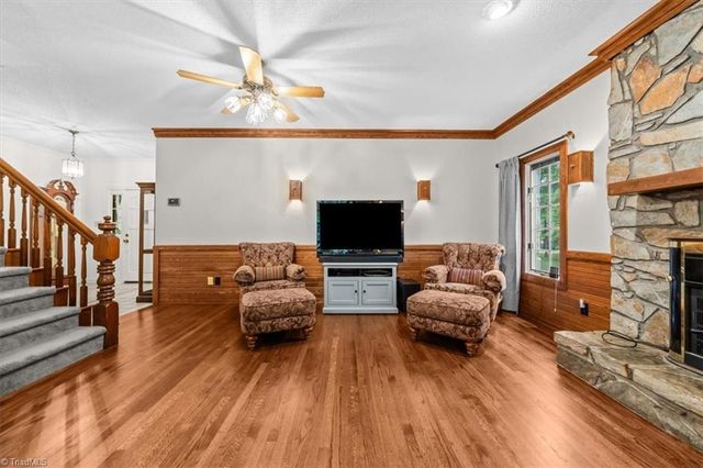 7501 Oak Valley Lane, Browns Summit, NC 27214