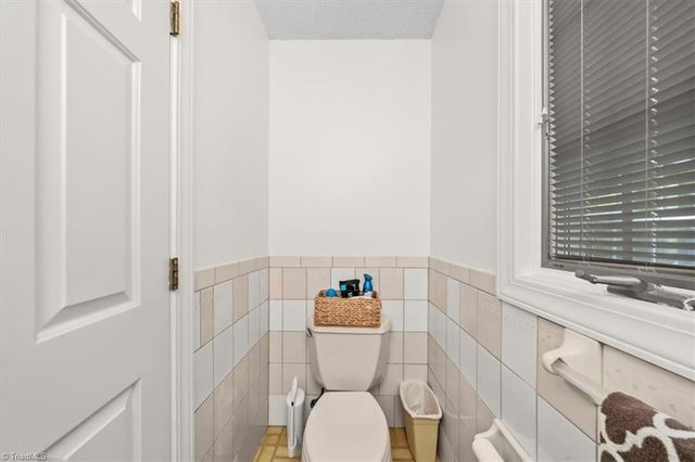7501 Oak Valley Lane, Browns Summit, NC 27214
