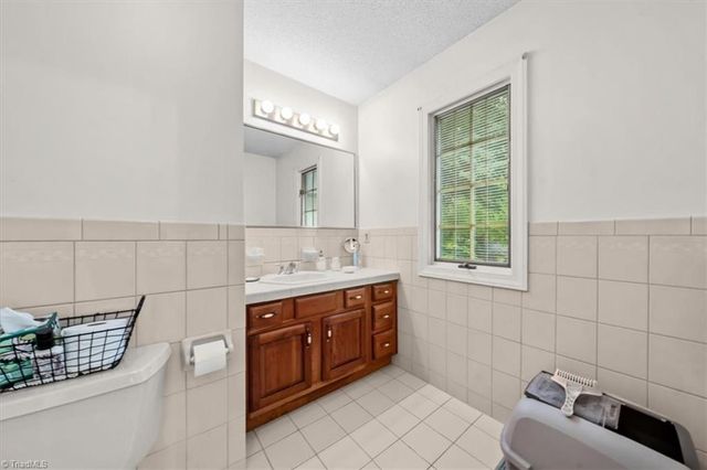 7501 Oak Valley Lane, Browns Summit, NC 27214