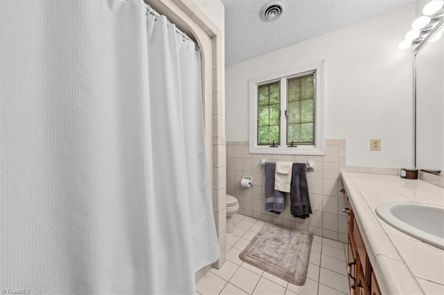7501 Oak Valley Lane, Browns Summit, NC 27214