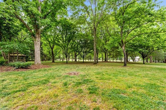 7501 Oak Valley Lane, Browns Summit, NC 27214