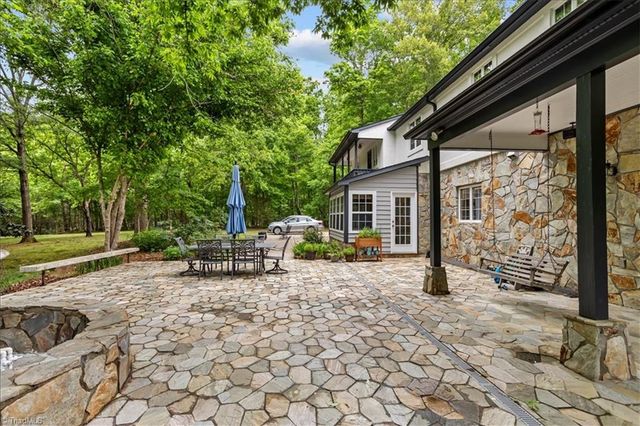 7501 Oak Valley Lane, Browns Summit, NC 27214