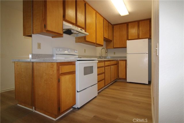 2800 E Los Felices Circle 113, Palm Springs, CA 92262