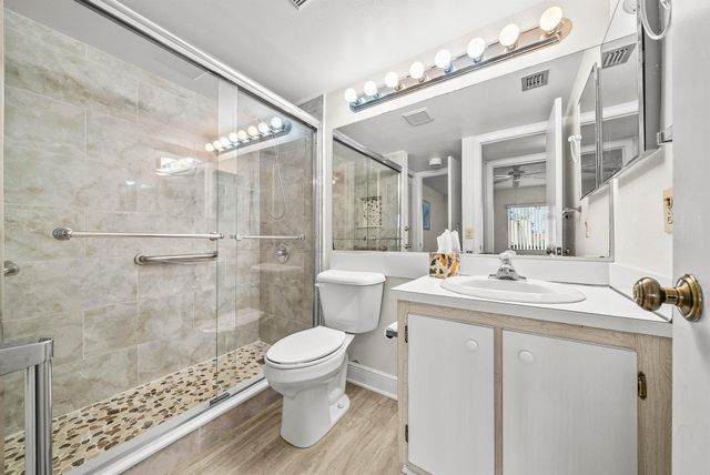 325 Knotty Pine Circle C-1, Greenacres, FL 33463