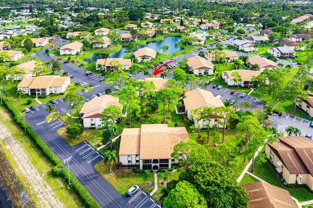 325 Knotty Pine Circle C-1, Greenacres, FL 33463