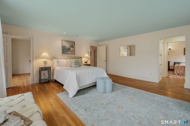 14 Riverside Drive, Waterford, CT 06385