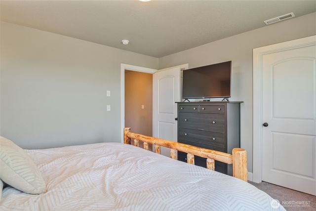 327 Parpala Road, Naselle, WA 98638